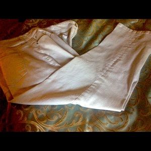 Woman’s crop jeans